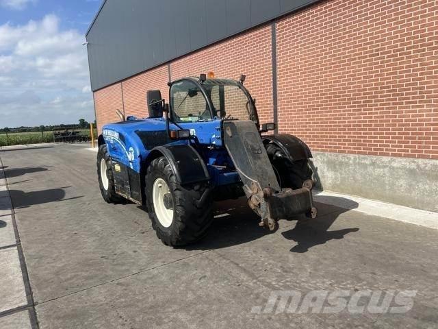 New Holland LM7.35 电动叉车