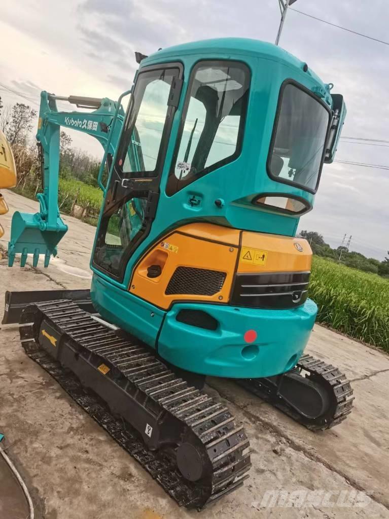 Kubota KX 135 履带挖掘机