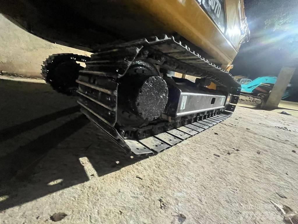 CAT 307 D 履带挖掘机