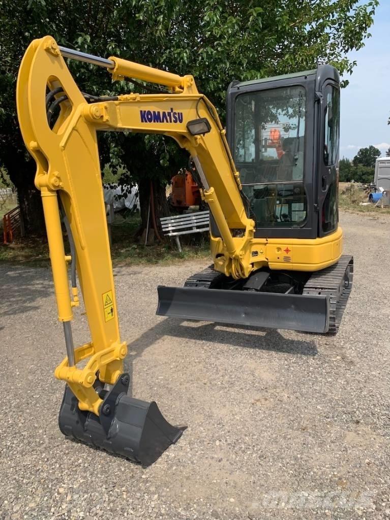 Komatsu PC 30 MR-2 小型挖掘机