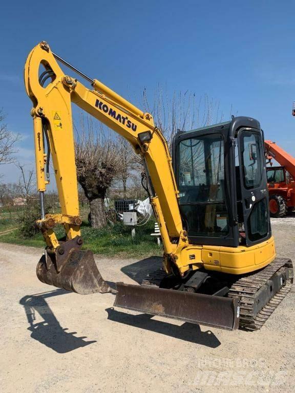 Komatsu PC 30 MR-2 小型挖掘机