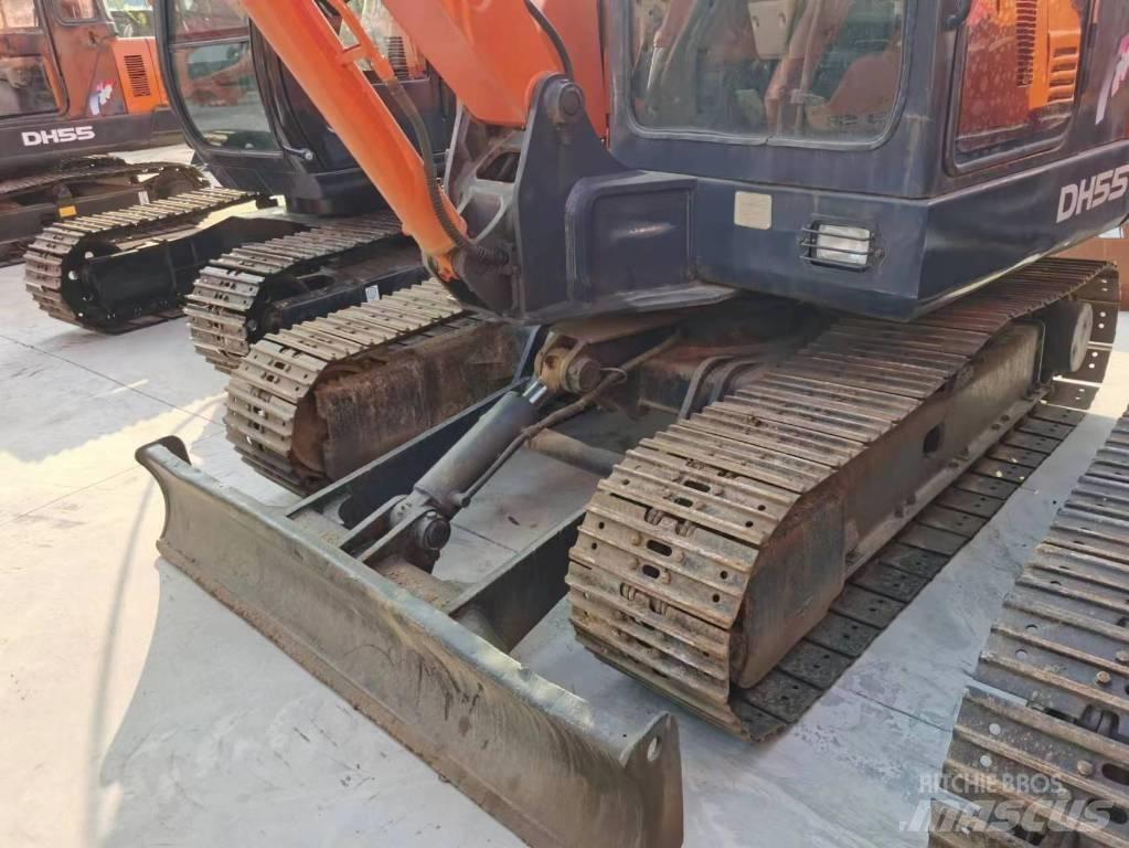 Doosan DH55 履带挖掘机