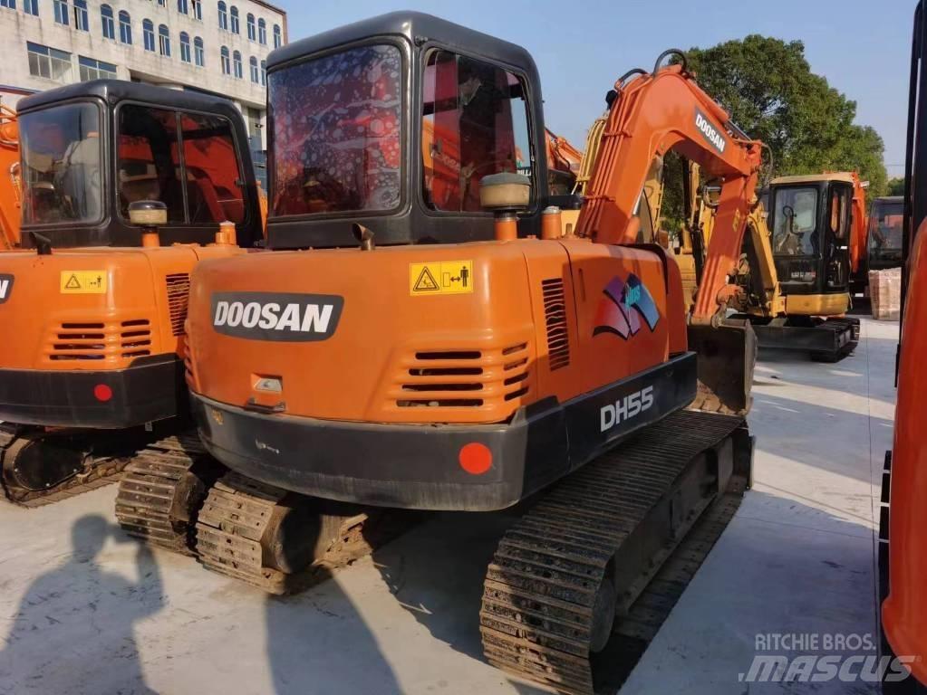 Doosan DH55 履带挖掘机
