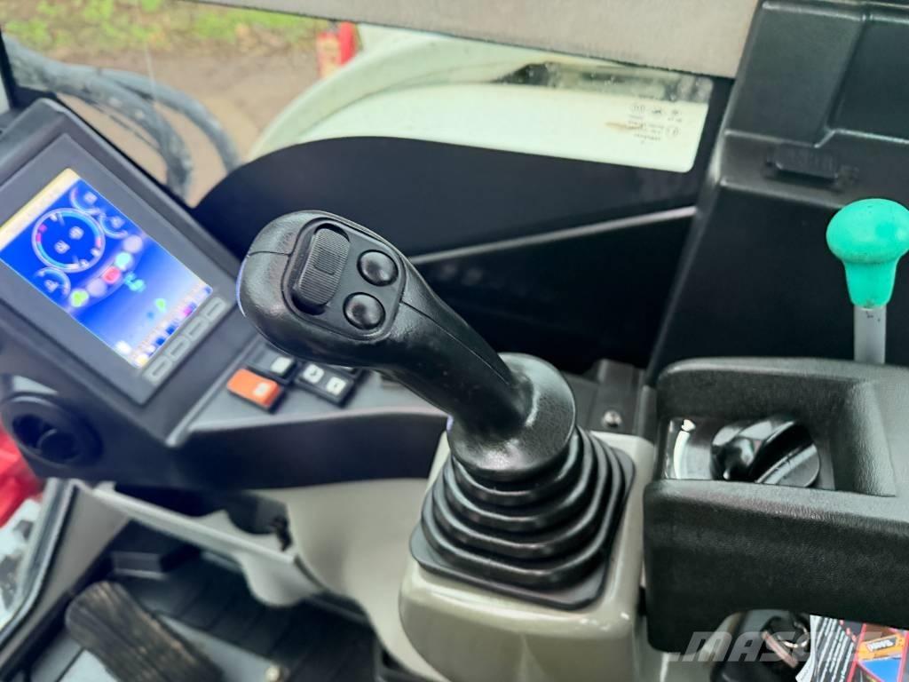 Takeuchi TB 295 W 轮式挖掘机