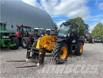 JCB 535-95 电动叉车