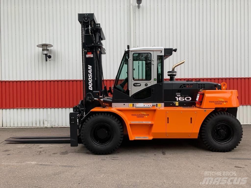 Doosan D160S-7 柴油叉车