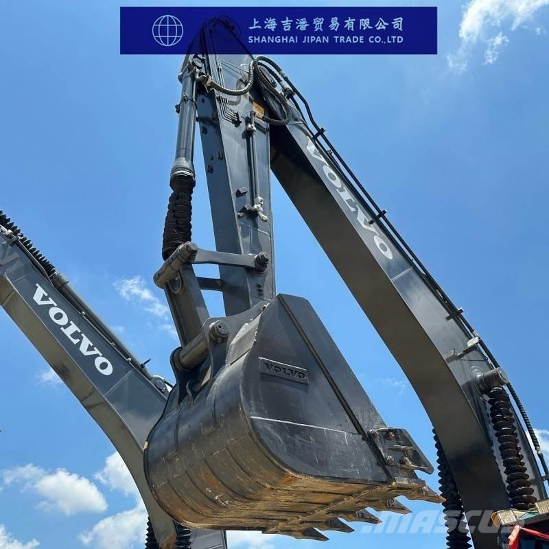 Volvo EC 220 履带挖掘机