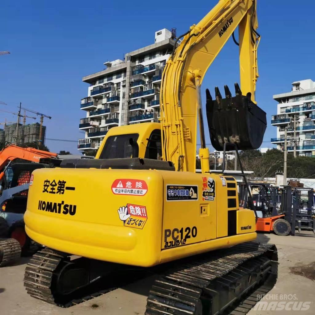 Komatsu PC 120 小型挖掘机