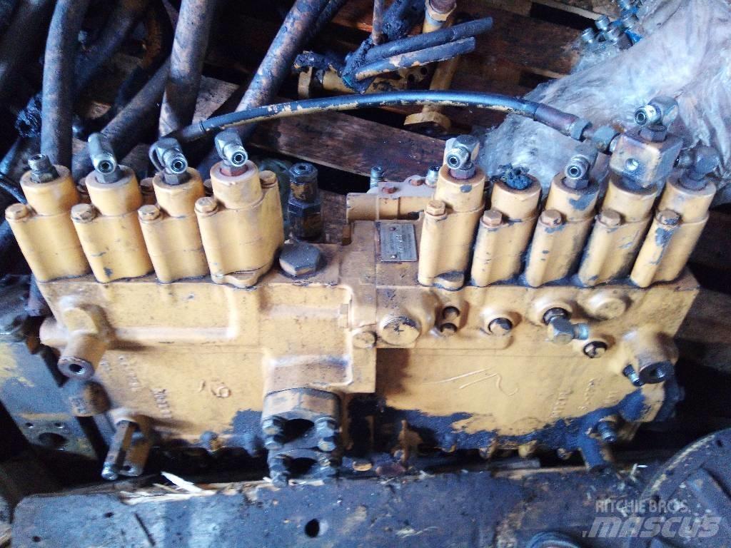 CAT 325 B LN 液压