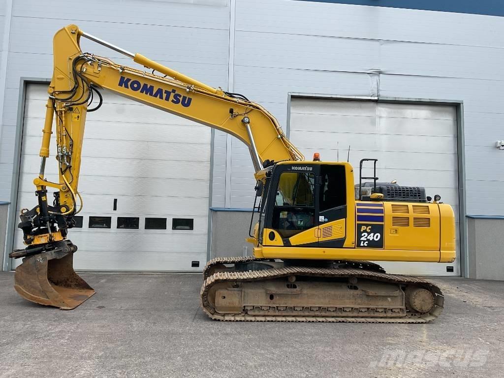 Komatsu PC240LC-11 履带挖掘机