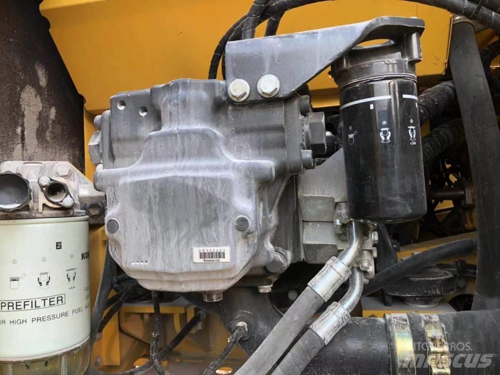 Komatsu 200-8 履带挖掘机