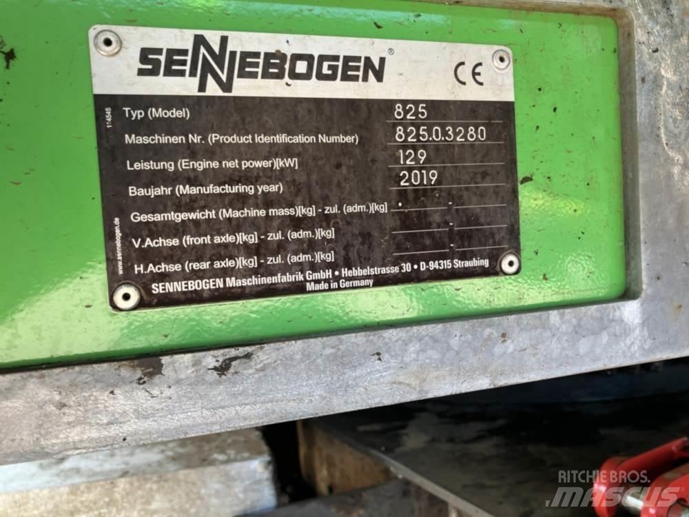 Sennebogen 825E 工业挖掘机