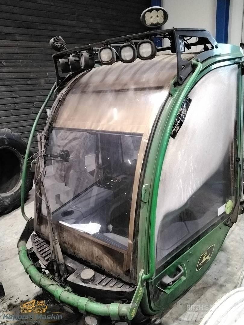 John Deere 1470g 驾驶室与内部