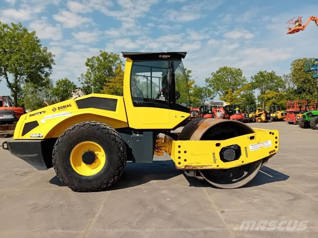 Bomag BW 213 D-5 土壤压实机
