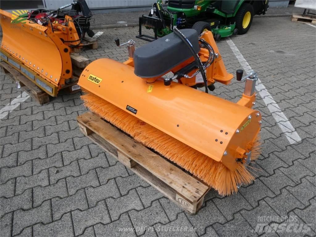 John Deere X950R 小型拖拉机