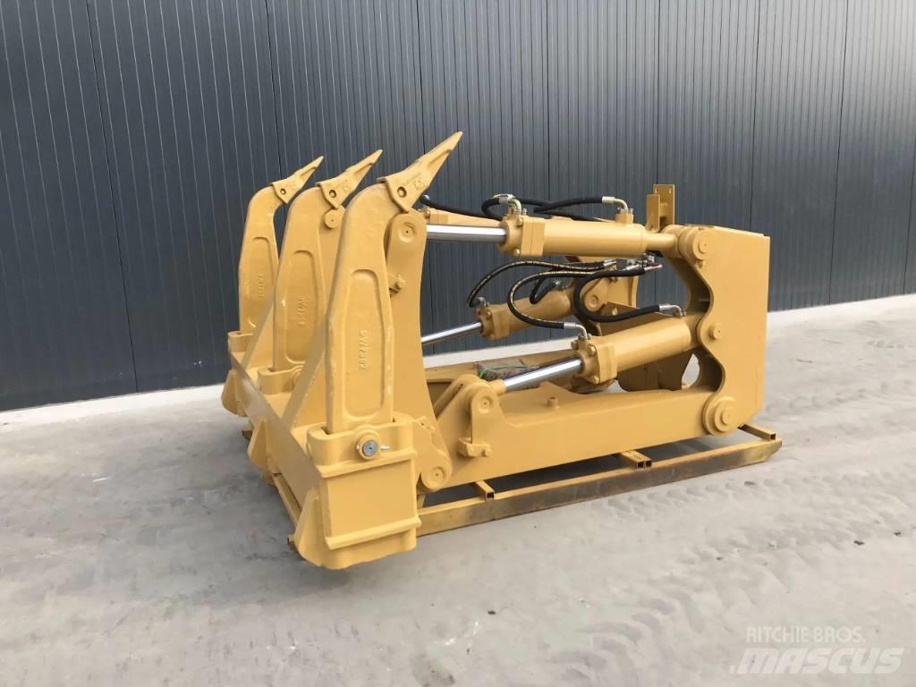 CAT D7 松土器