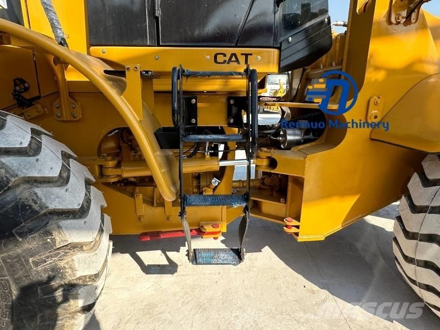 CAT 966H 轮式装载机