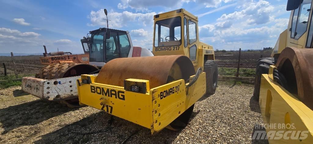 Bomag BW 217 D 单轮压路机