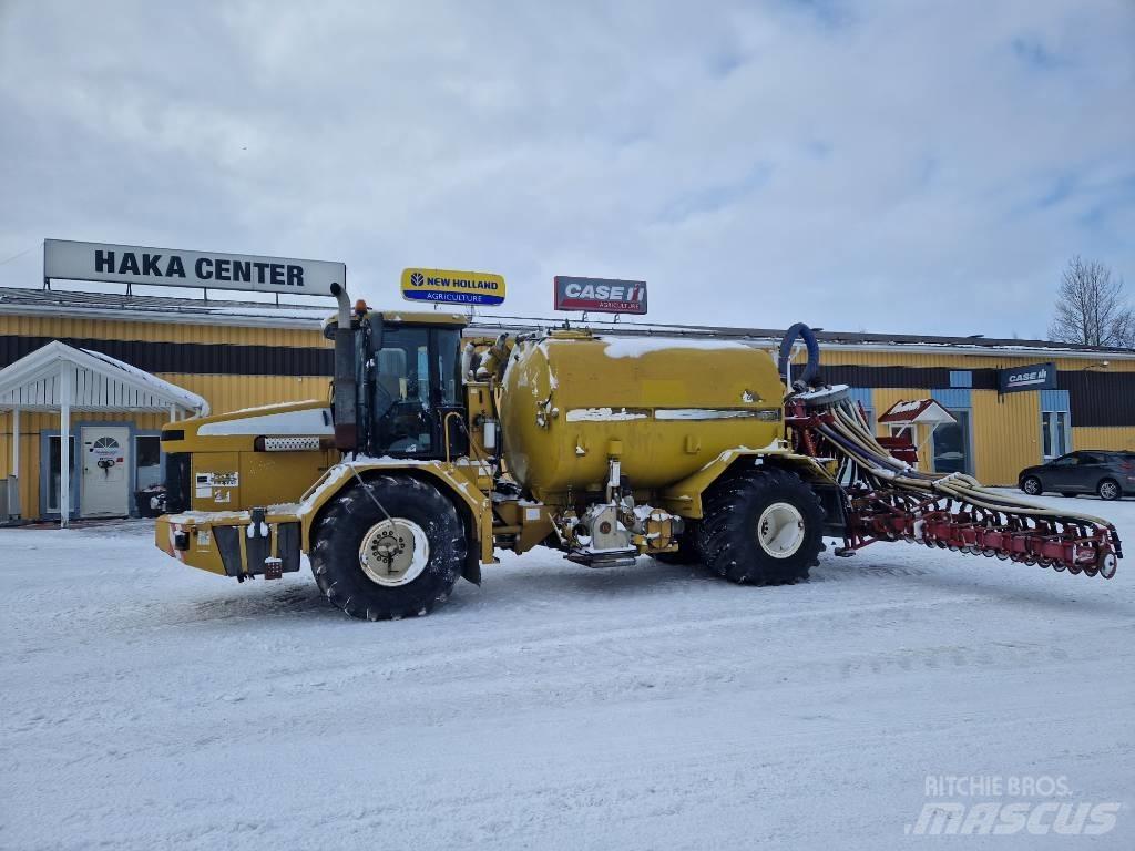 TerraGator 2104 水肥车