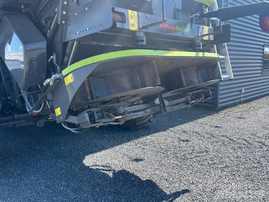 CLAAS Lexion 780 TT 联合收割机