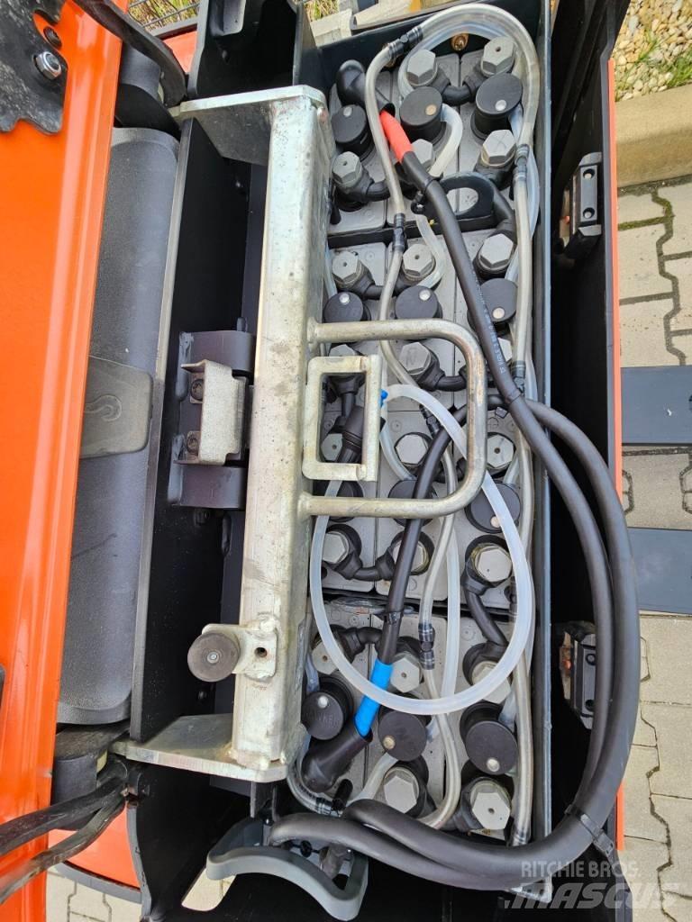 BT LPE200 电动搬运车