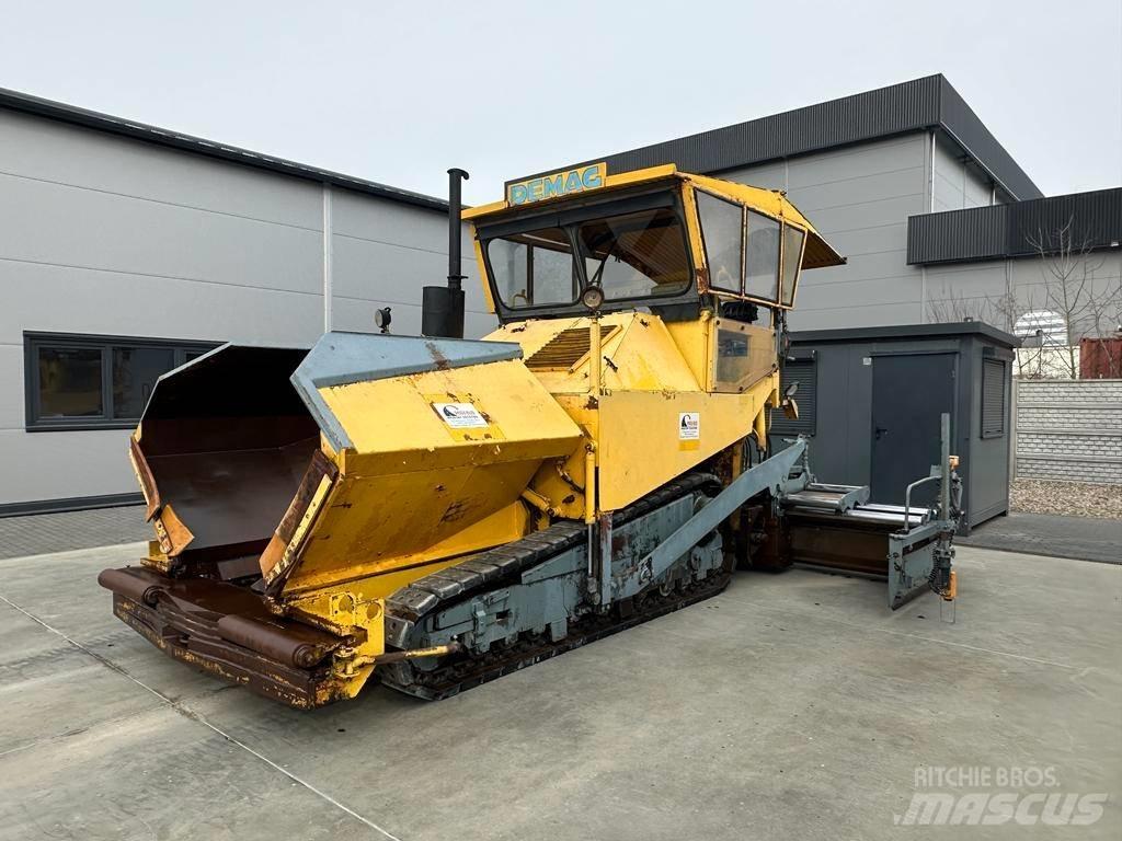 Demag DF 140 C 沥青摊铺机