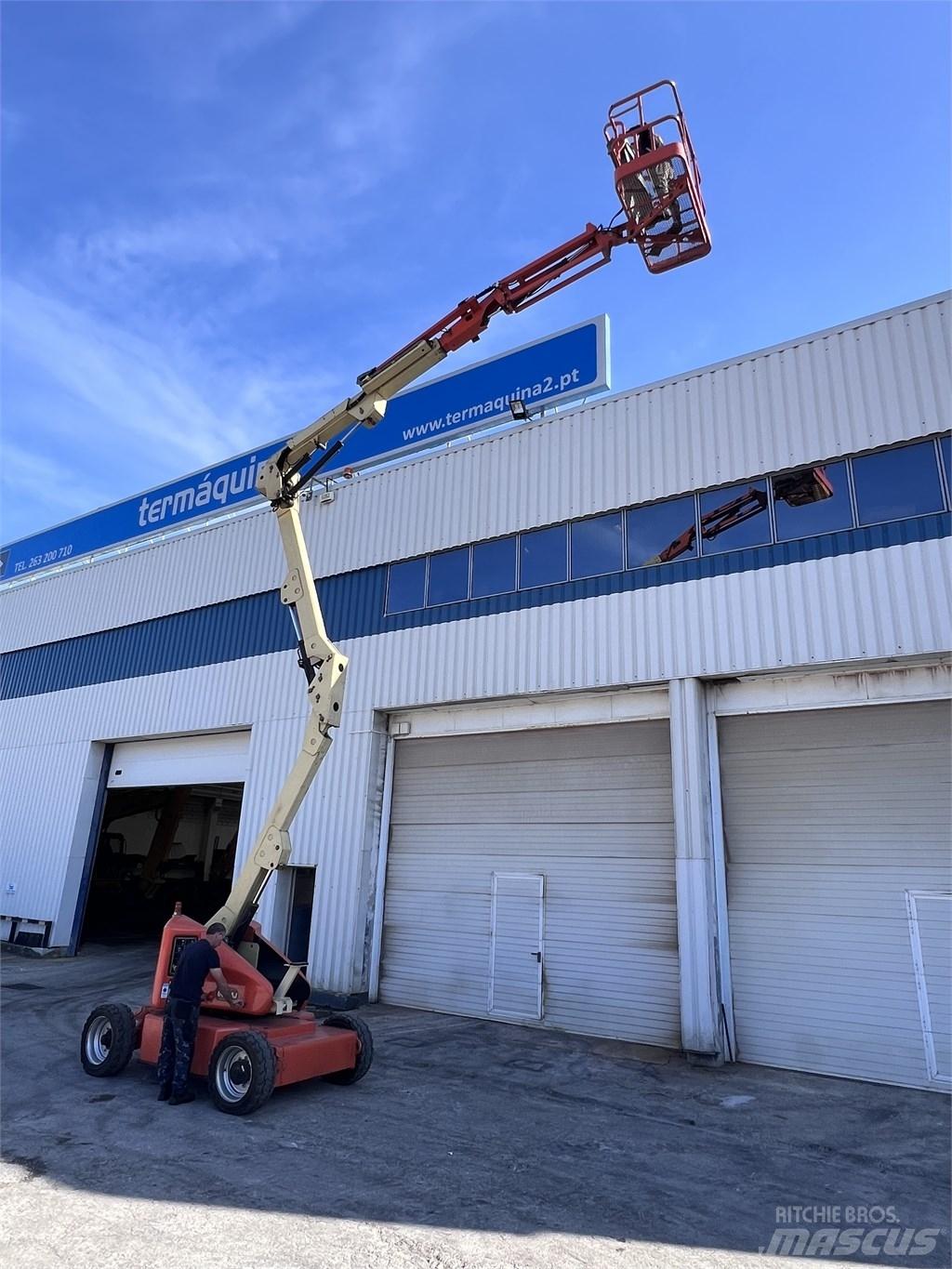 JLG E450 AJ 曲臂高空工作平台