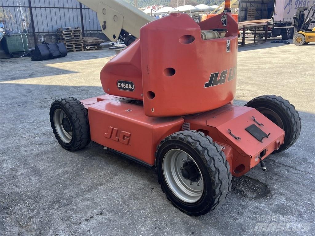 JLG E450 AJ 曲臂高空工作平台