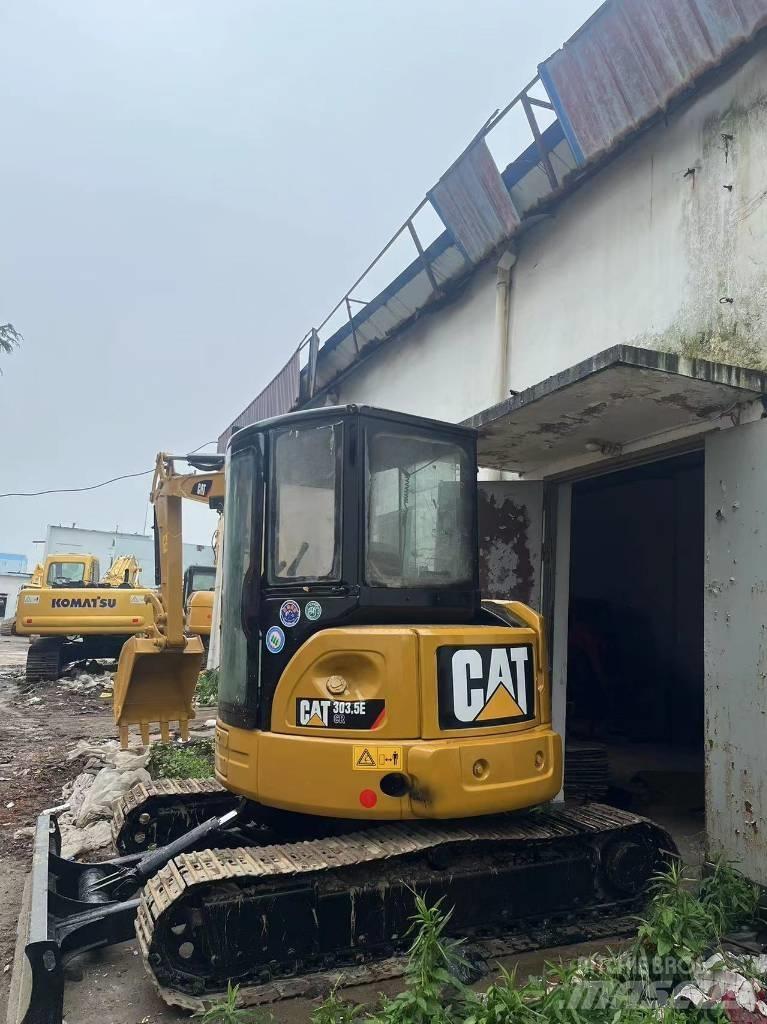 CAT 303.5E 小型挖掘机
