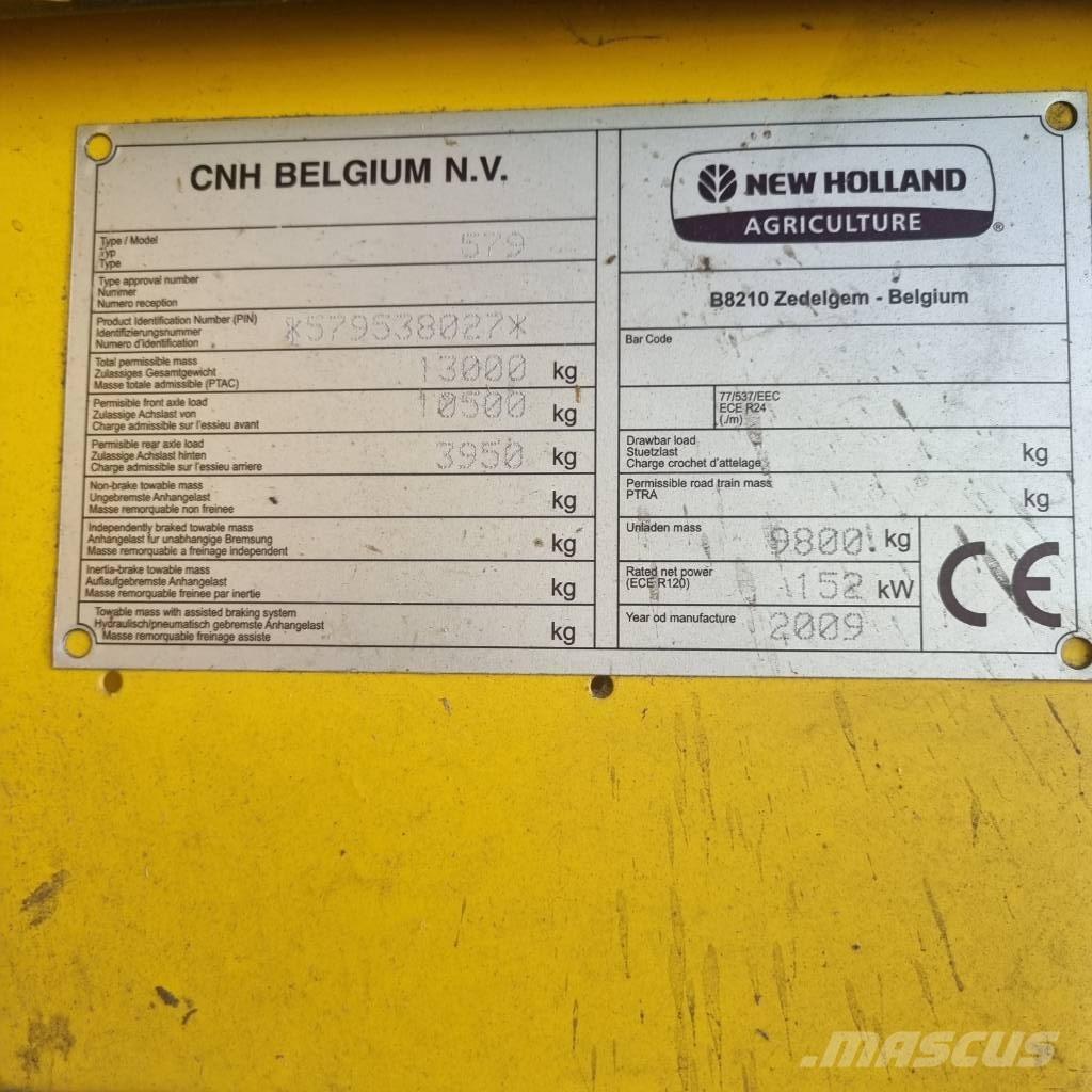 New Holland TC 5070 联合收割机
