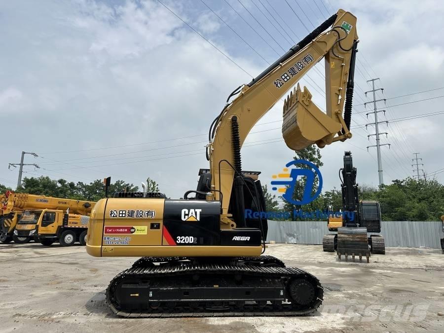 CAT 320 D2 履带挖掘机