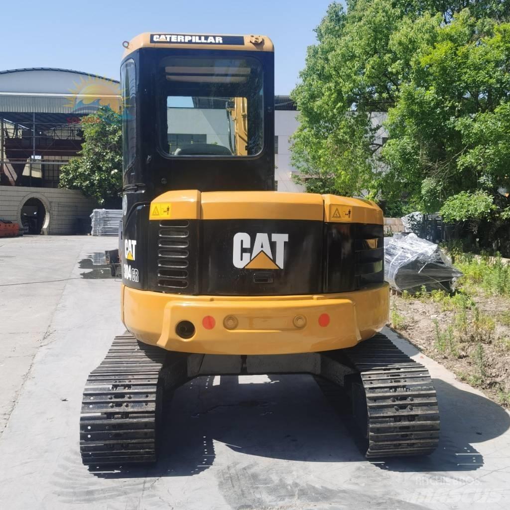 CAT 304 CR 小型挖掘机