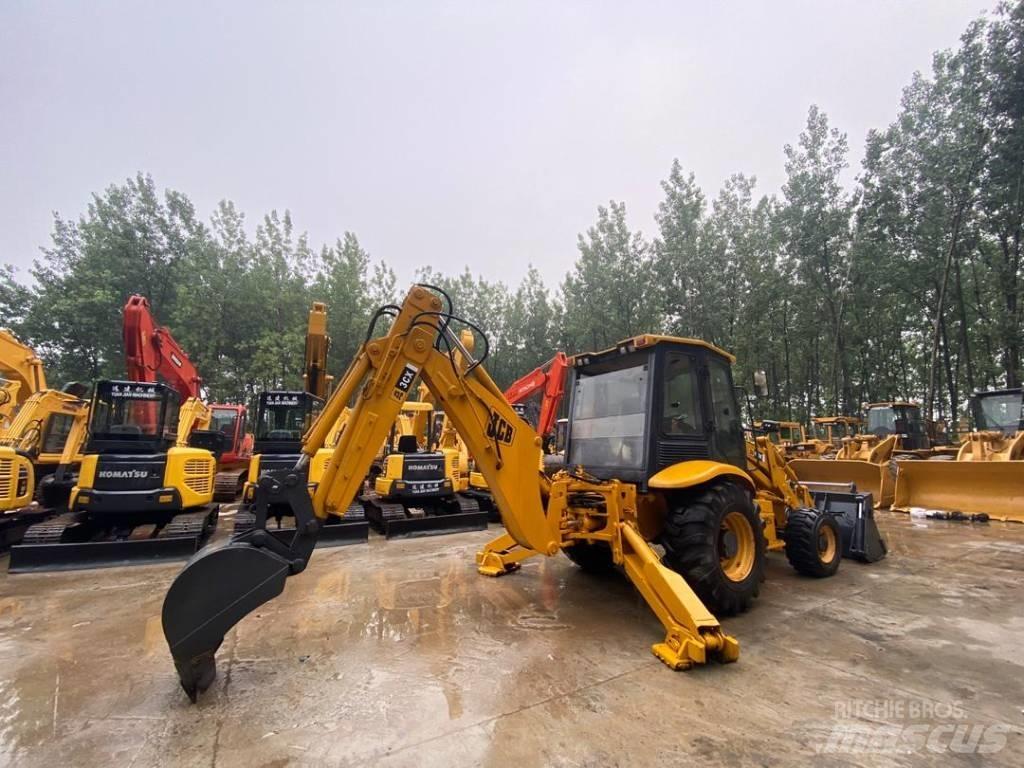 JCB 3 CX 反铲装载机