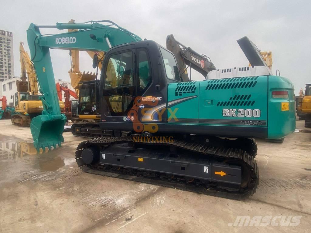 Kobelco SK 200-8 履带挖掘机