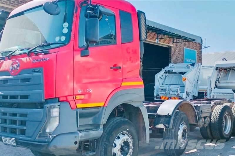 UD CGE 370 8x4 其他货车