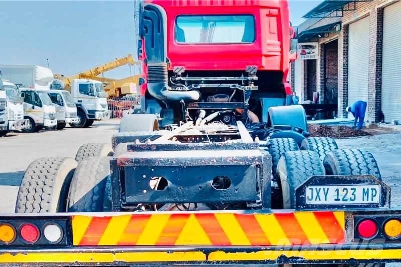 UD CGE 370 8x4 其他货车