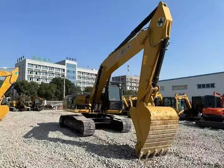 CAT CAT324D2 履带挖掘机