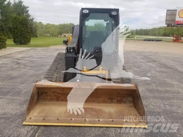 JCB 320T 滑移装载机