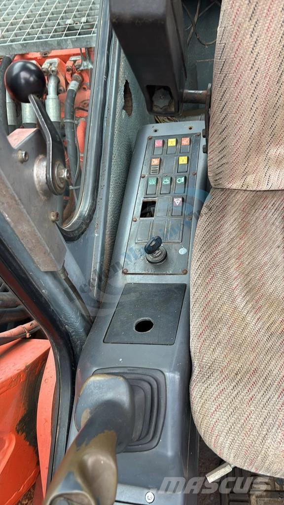 Atlas 1304 轮式挖掘机