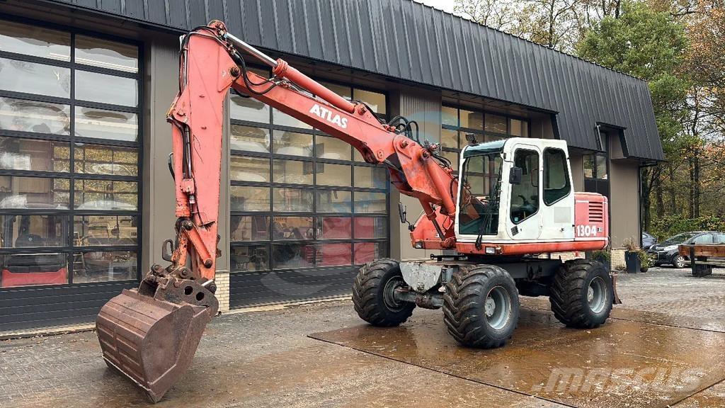 Atlas 1304 轮式挖掘机