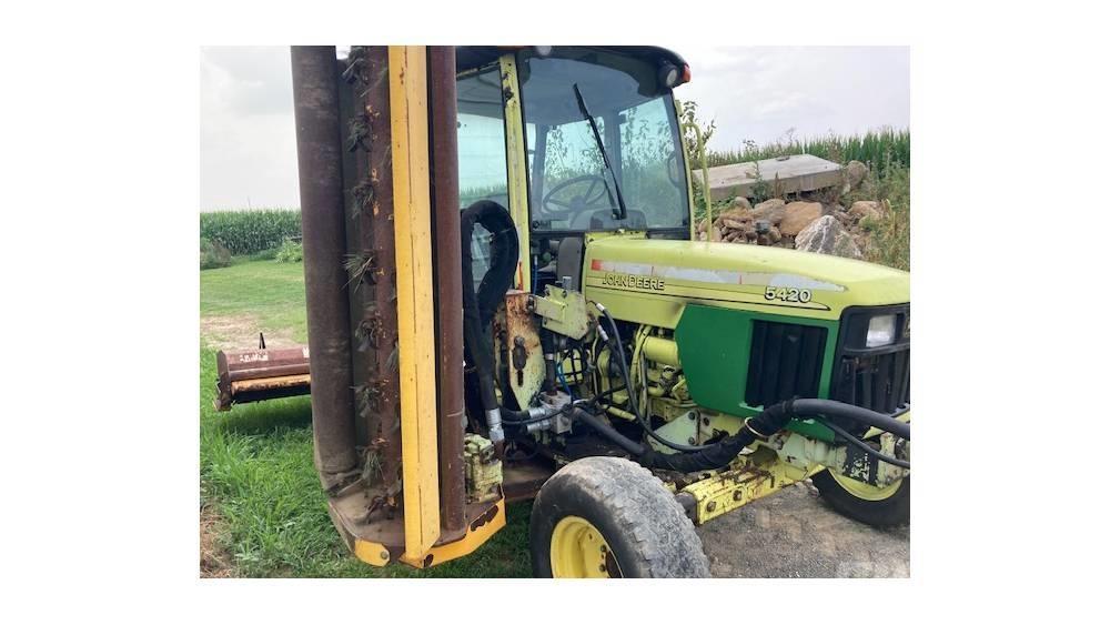 John Deere 5420 拖拉机/农用车
