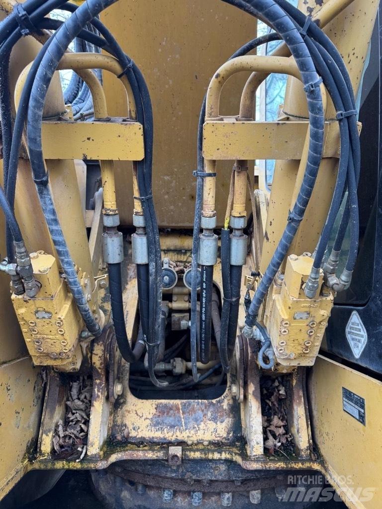 CAT 321 C LCR 履带挖掘机