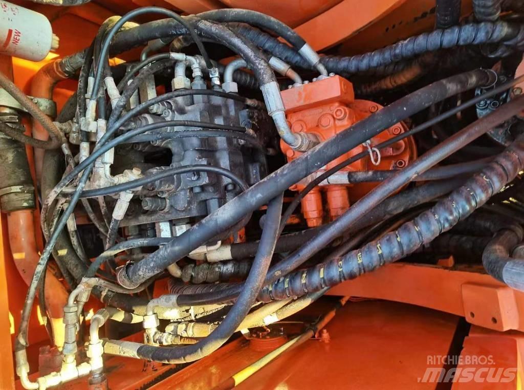 Doosan 150 W-7 轮式挖掘机