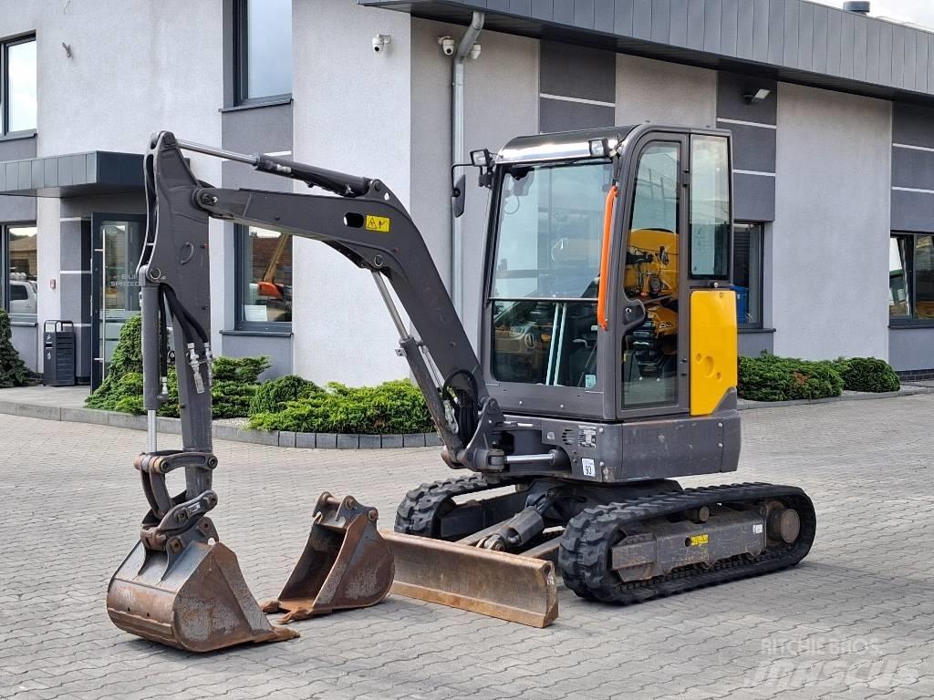 Volvo ECR 25 D 小型挖掘机