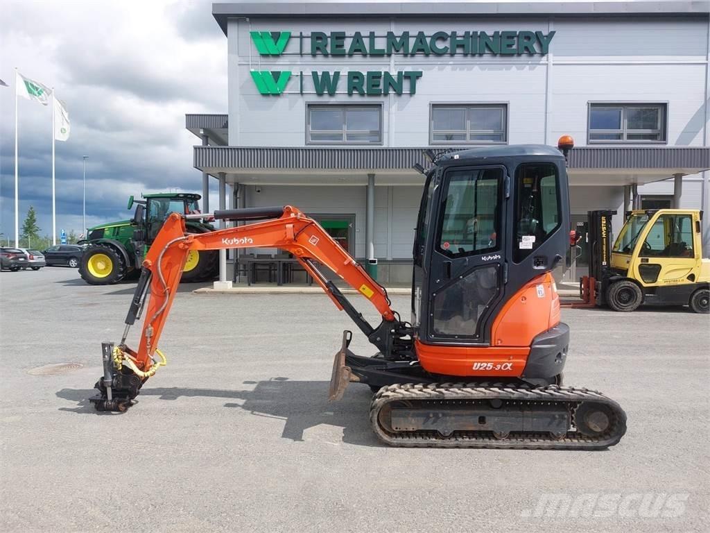 Kubota U25-3 小型挖掘机