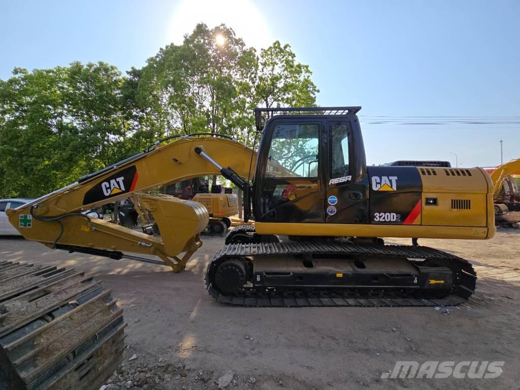 CAT 320D2 履带挖掘机