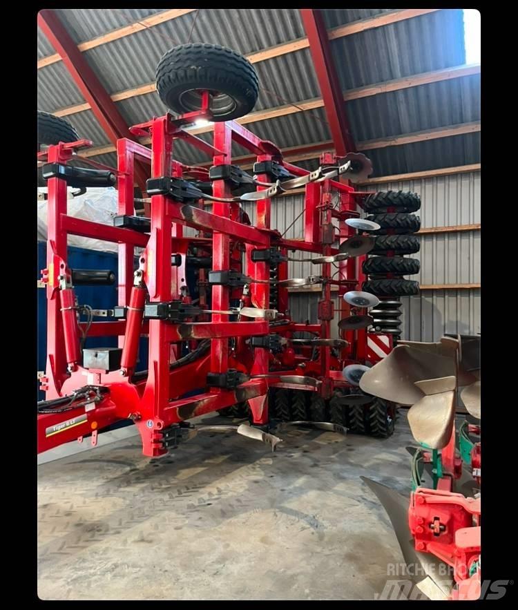 Horsch Tiger 6 LT 钉齿耙