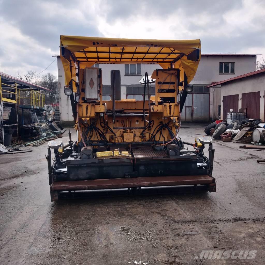 ABG Titan 325 EPM 沥青摊铺机