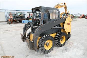 New Holland L 215 滑移装载机