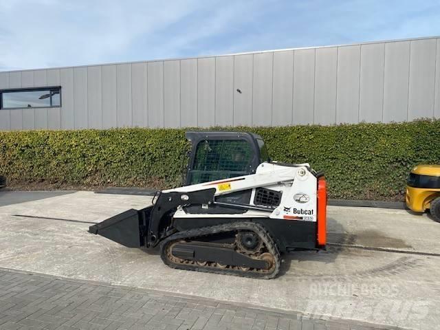 Bobcat T 450 滑移装载机